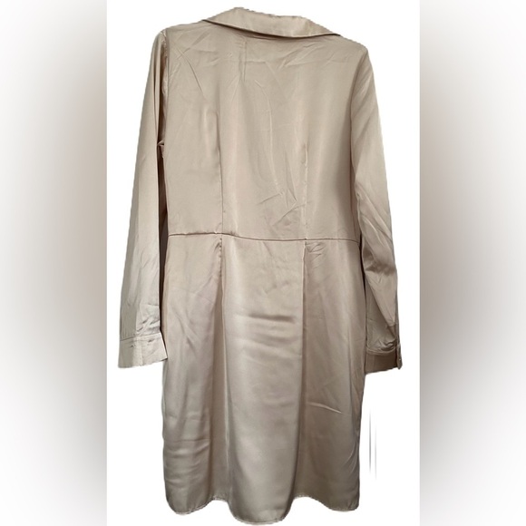 And Now This Front Twist Ling Sleeve Front Buttons Mini Shirt Dress Size: Medium - Picture 2 of 14